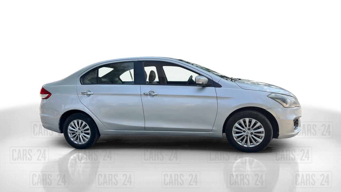 2015 Maruti Ciaz ZXI, Petrol, Manual, 84,922 km, Right Side View