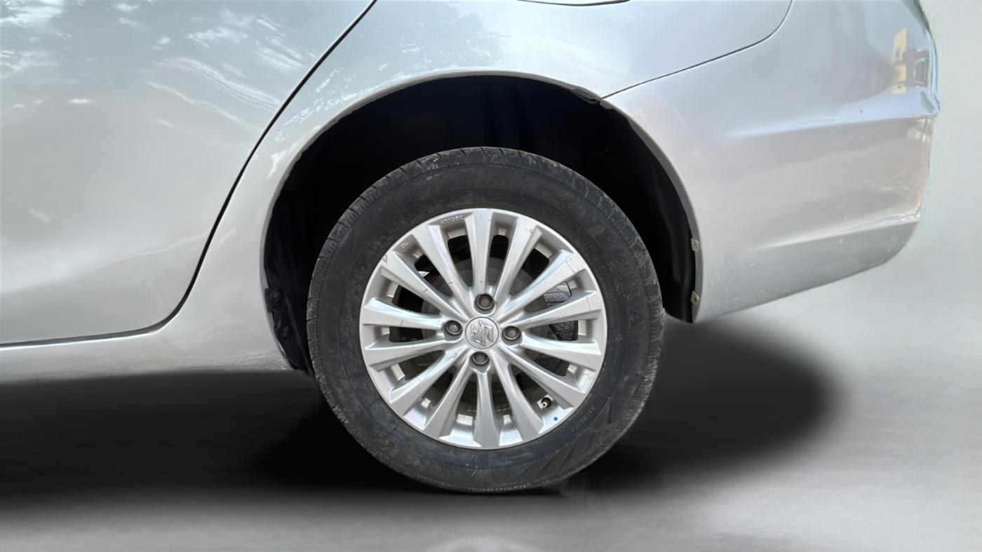 2015 Maruti Ciaz ZXI, Petrol, Manual, 84,922 km, Left Rear Wheel