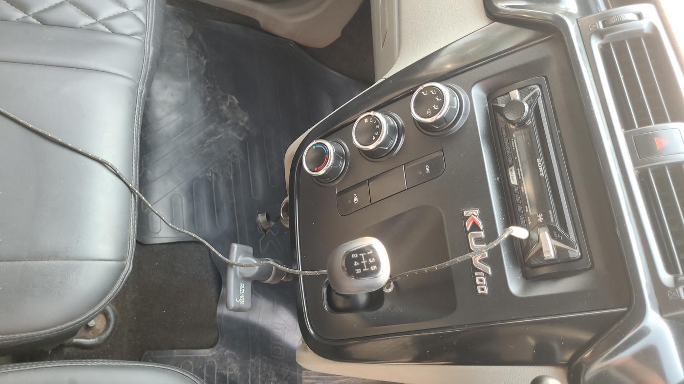 2016 Mahindra Kuv100 K4 D 5 STR, Diesel, Manual, 70,000 km, Gear Lever