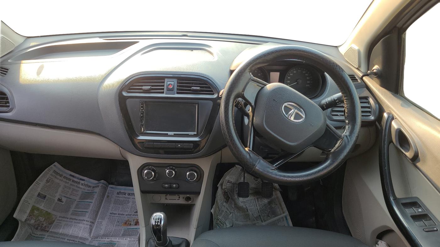 2018 Tata Tiago XM DIESEL, Diesel, Manual, 1,13,324 km, Dashboard