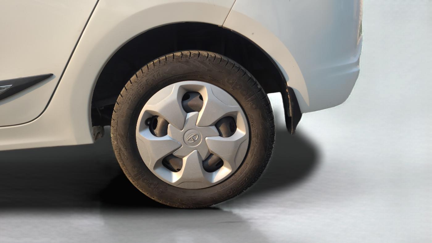 2021 Tata TIGOR XMA PETROL, Petrol, Automatic, 81,576 km, Left Rear Wheel