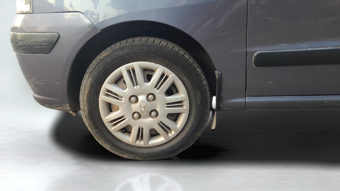 2011 Hyundai Santro Xing GLS, Petrol, Manual, 1,34,000 km, Left Front Wheel