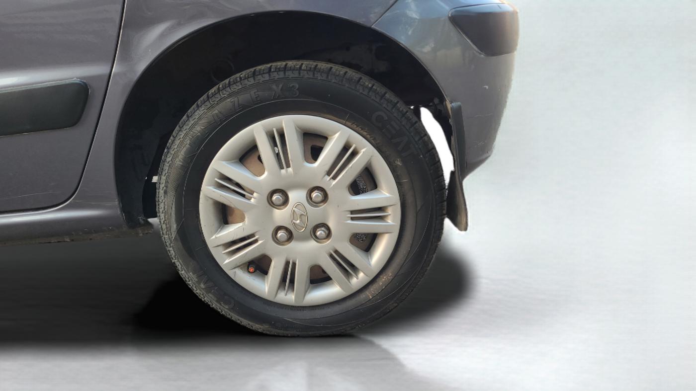 2011 Hyundai Santro Xing GLS, Petrol, Manual, 1,34,000 km, Left Rear Wheel