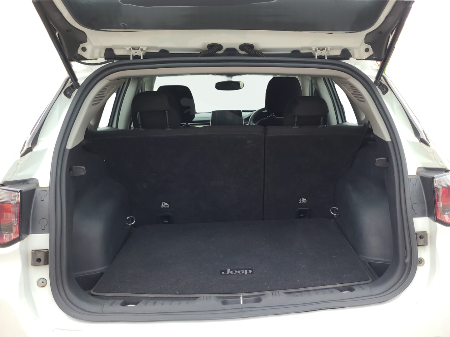 2021 Jeep Compass SPORT 1.4 PETROL, Petrol, Manual, 69,900 km, Boot Inside
