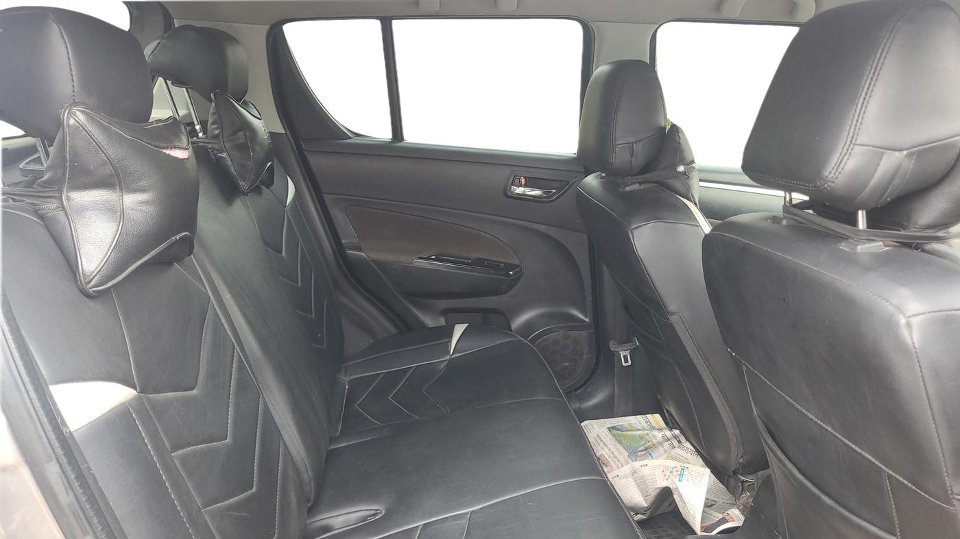 2016 Maruti Swift VDI ABS, Diesel, Manual, 1,58,943 km, Right Side Rear Door Cabin