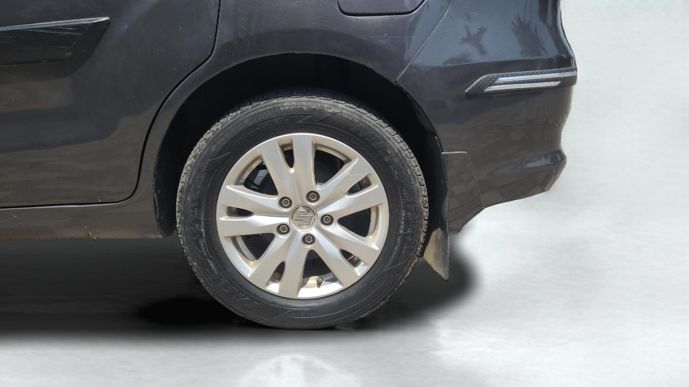 2016 Maruti Ertiga VXI, Petrol, Manual, 1,12,622 km, Left Rear Wheel