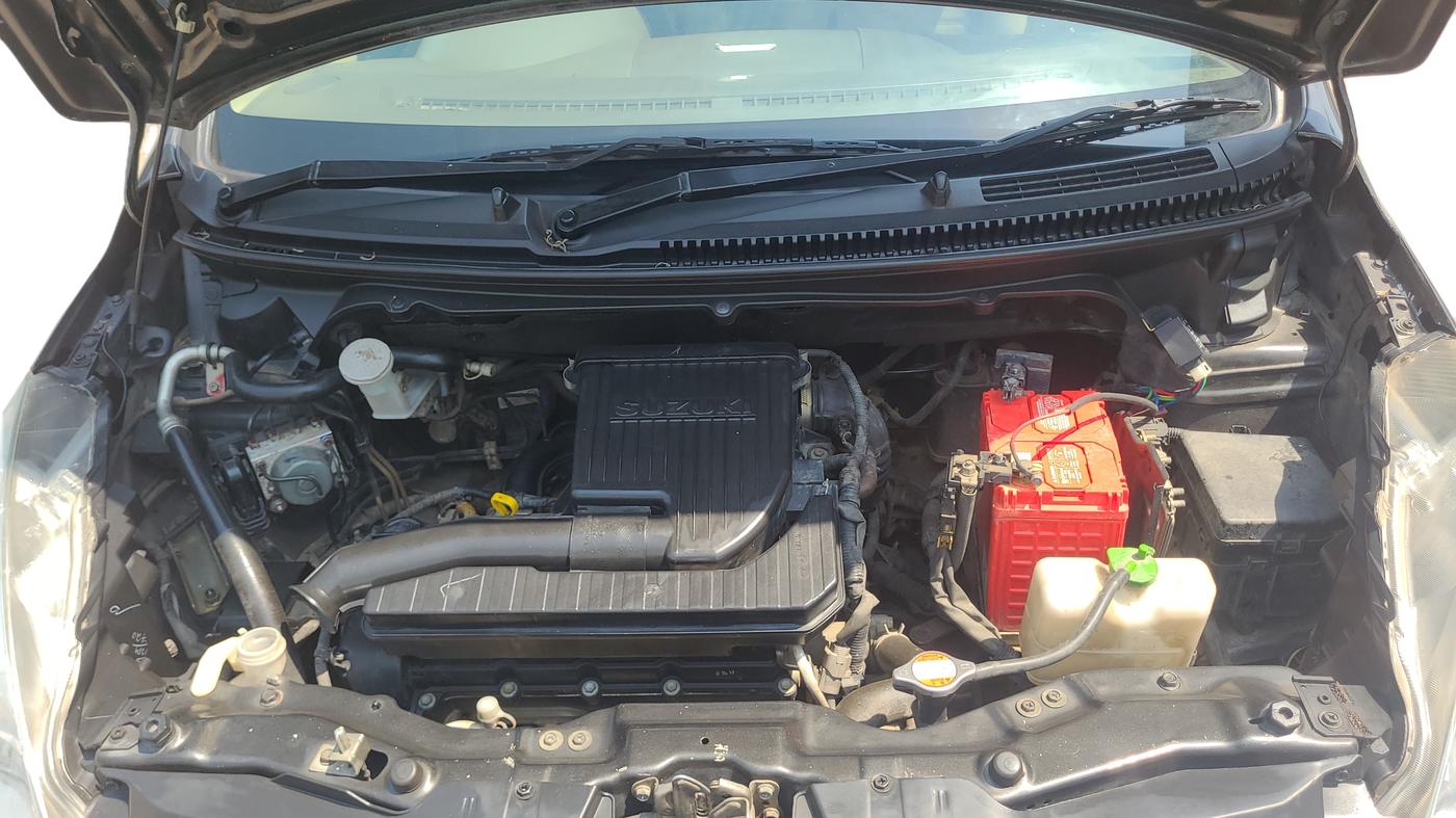 2016 Maruti Ertiga VXI, Petrol, Manual, 1,12,622 km, Open Bonnet