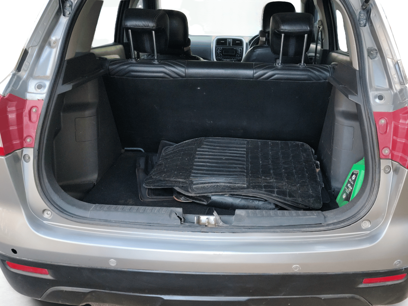 2017 Maruti Vitara Brezza VDI (O), Diesel, Manual, 69,006 km, Boot Inside