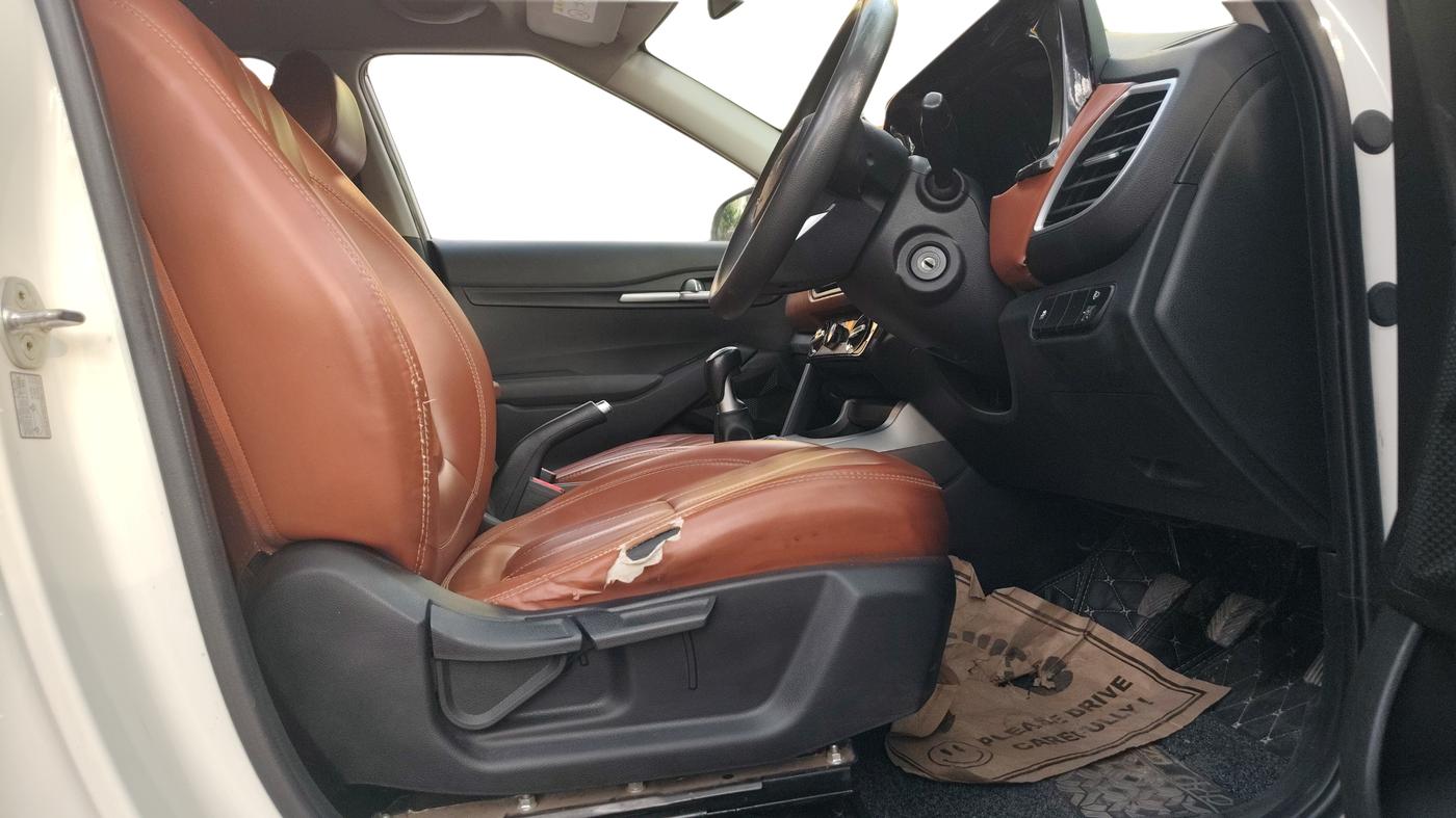2022 KIA SELTOS HTE 1.5 DIESEL, Diesel, Manual, 52,429 km, Right Side Front Door Cabin