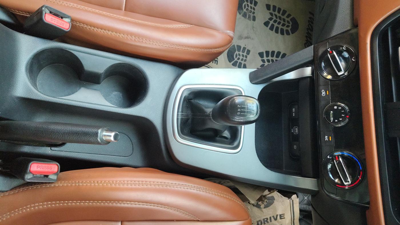2022 KIA SELTOS HTE 1.5 DIESEL, Diesel, Manual, 52,429 km, Gear Lever