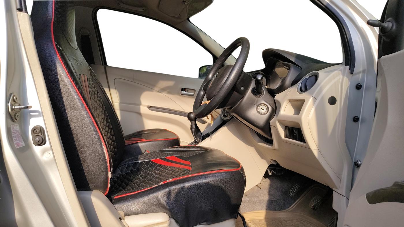 2019 Maruti Celerio VXI, Petrol, Manual, 63,917 km, Right Side Front Door Cabin
