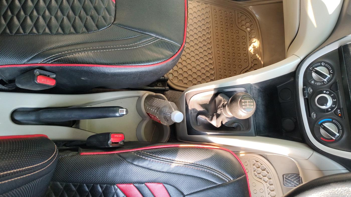 2019 Maruti Celerio VXI, Petrol, Manual, 63,917 km, Gear Lever