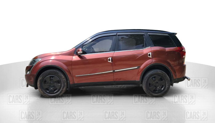 2019 Mahindra XUV500 W7, Diesel, Manual, 53,134 km, Left Side