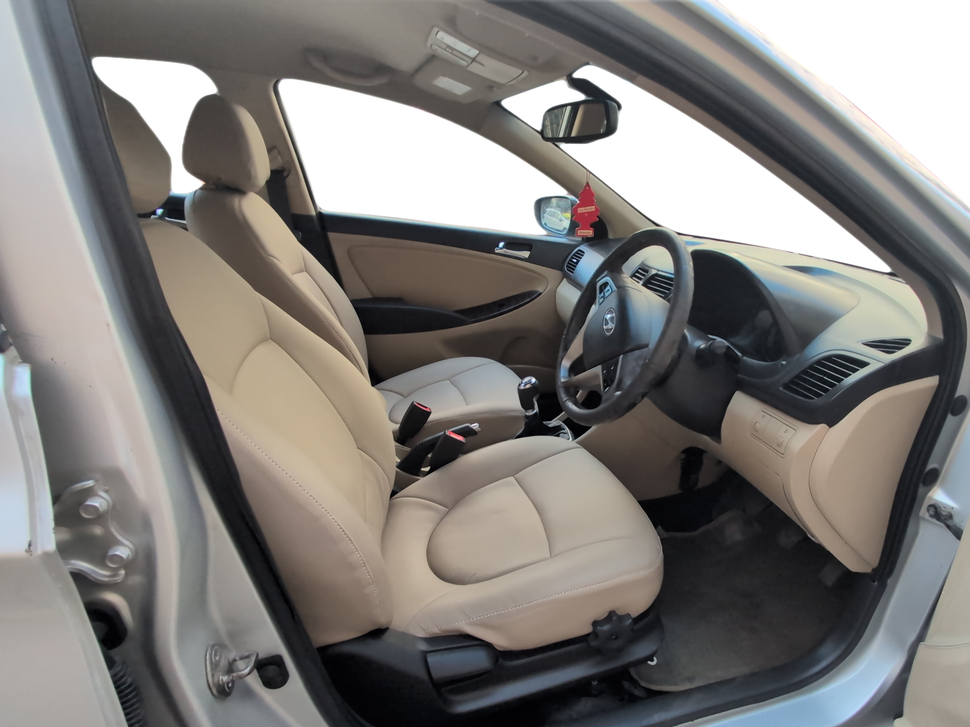 2012 Hyundai Verna FLUIDIC 1.6 VTVT SX, Petrol, Manual, 73,414 km, Right Side Front Door Cabin