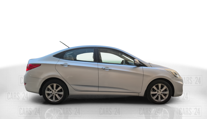 2012 Hyundai Verna FLUIDIC 1.6 VTVT SX, Petrol, Manual, 73,414 km, Right Side View