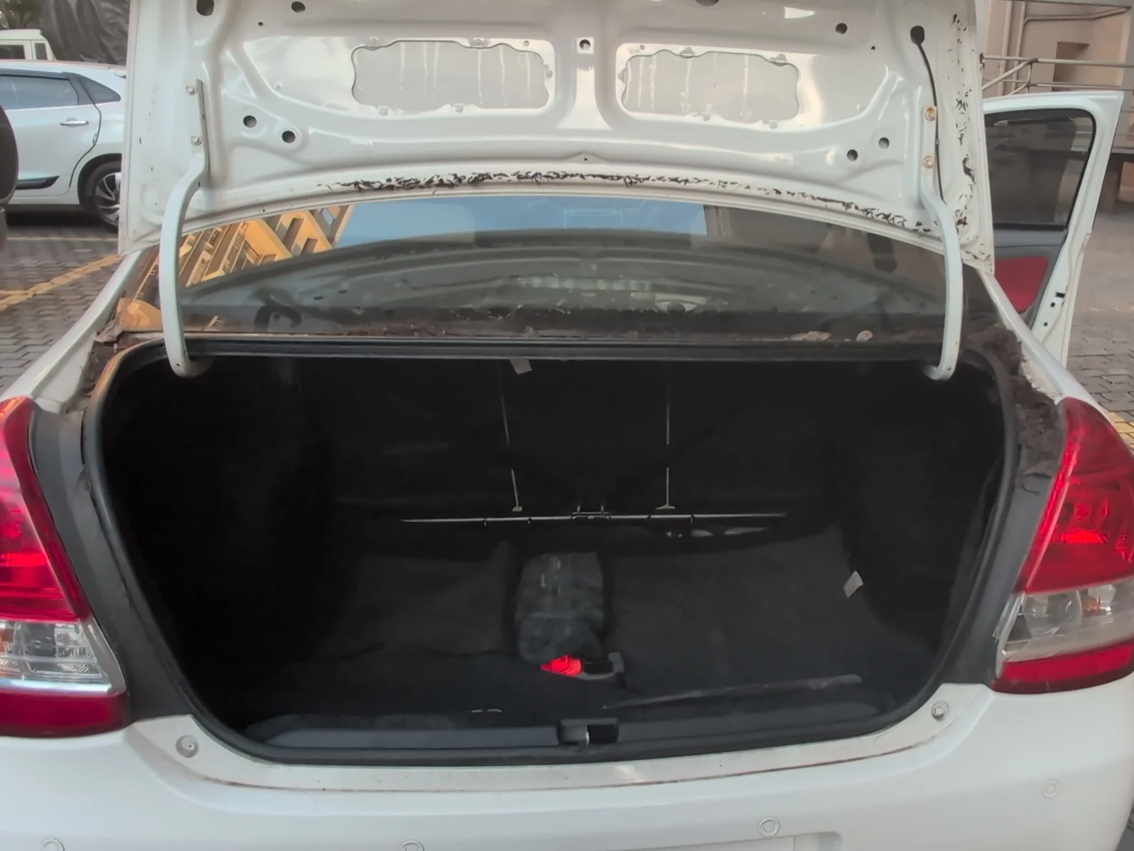 2011 Toyota Etios VX, Petrol, Manual, 7,56,363 km, Boot Inside