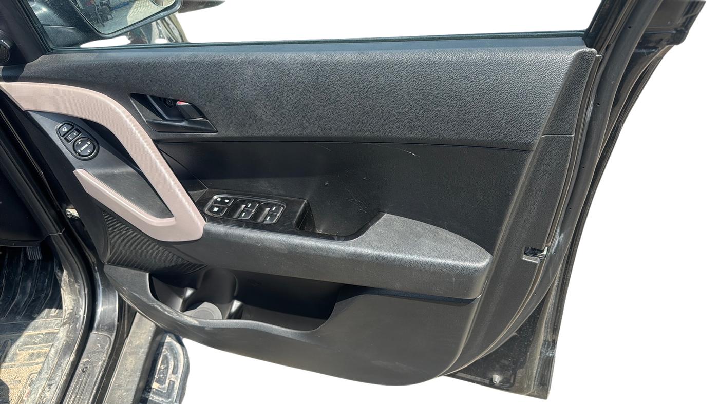 2020 Hyundai Creta E PLUS 1.4 DIESEL, Diesel, Manual, 51,421 km, Driver Side Door Panel Controls