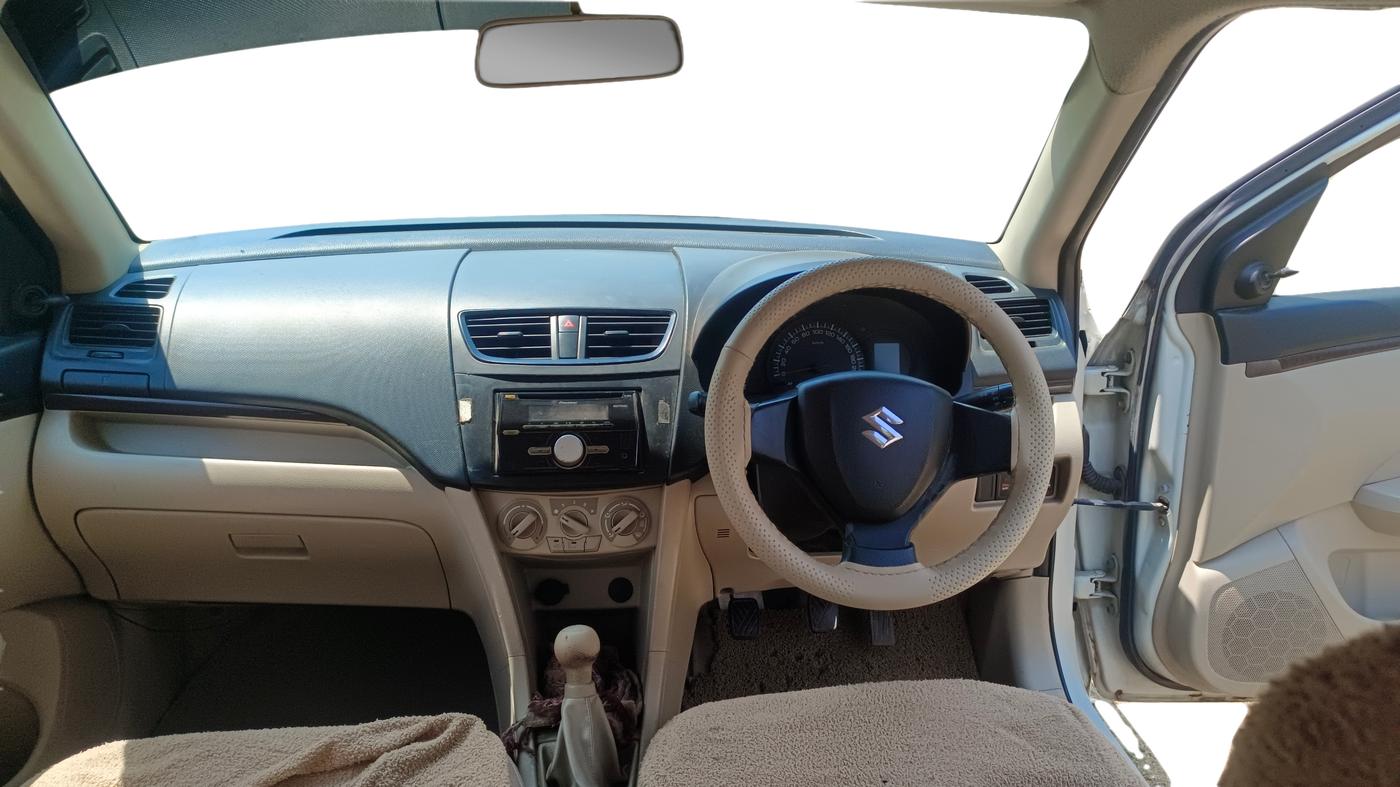 2016 Maruti Swift Dzire LXI (O), Petrol, Manual, 94,910 km, Dashboard