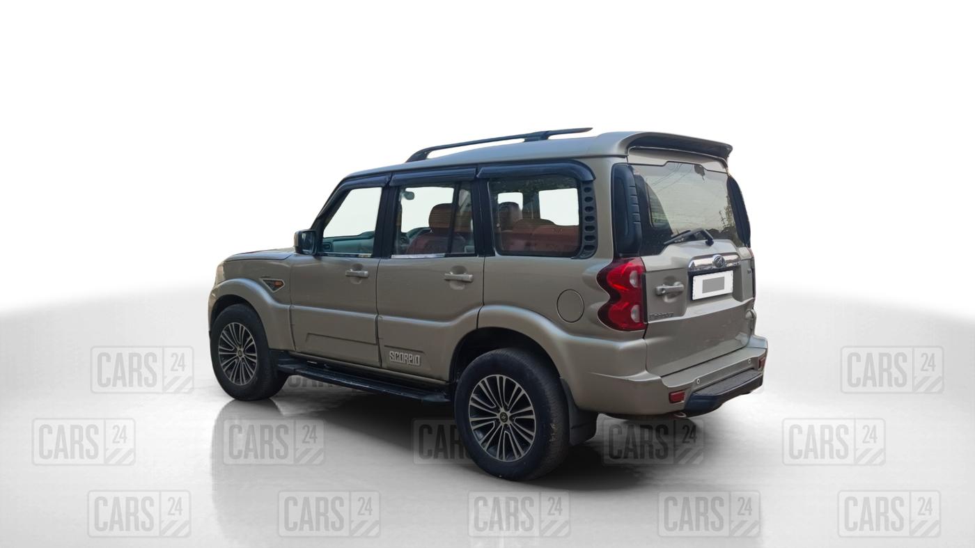 2015 Mahindra Scorpio S6 PLUS, Diesel, Manual, 79,099 km, Left Back Diagonal