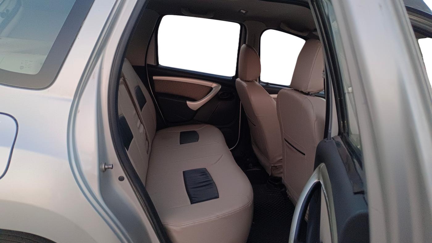 2013 Renault Duster 85 PS RXL DIESEL, Diesel, Manual, 58,224 km, Right Side Rear Door Cabin