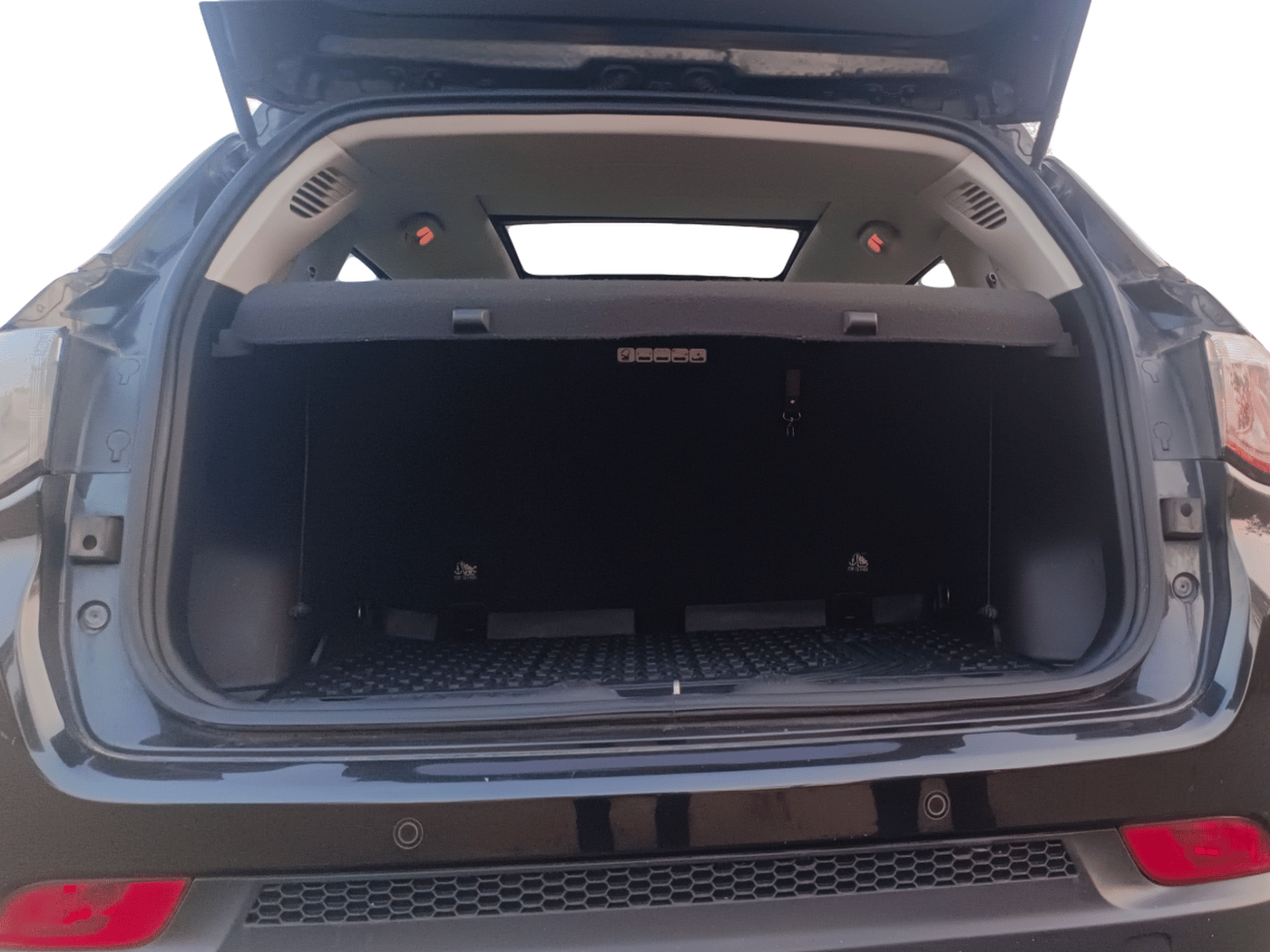 2019 Jeep Compass LIMITED 2.0 DIESEL, Diesel, Manual, 81,452 km, Boot Inside