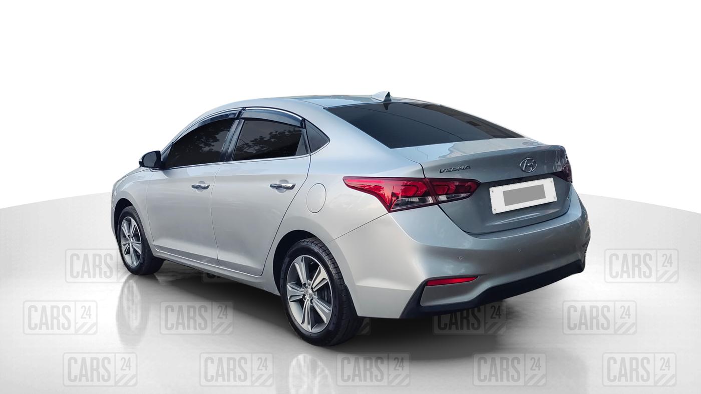 2017 Hyundai Verna 1.6 SX (O) CRDI MT, Diesel, Manual, 1,27,572 km, Left Back Diagonal