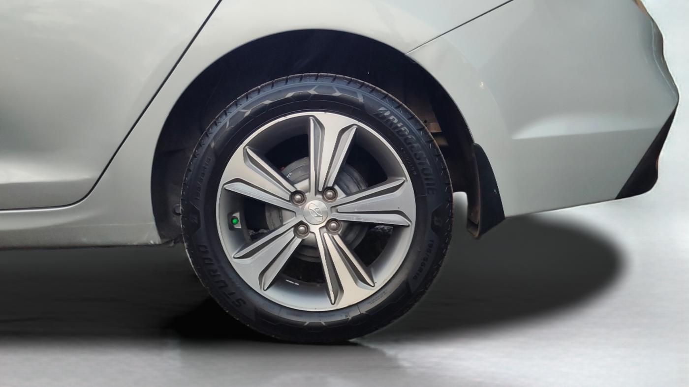 2017 Hyundai Verna 1.6 SX (O) CRDI MT, Diesel, Manual, 1,27,572 km, Left Rear Wheel