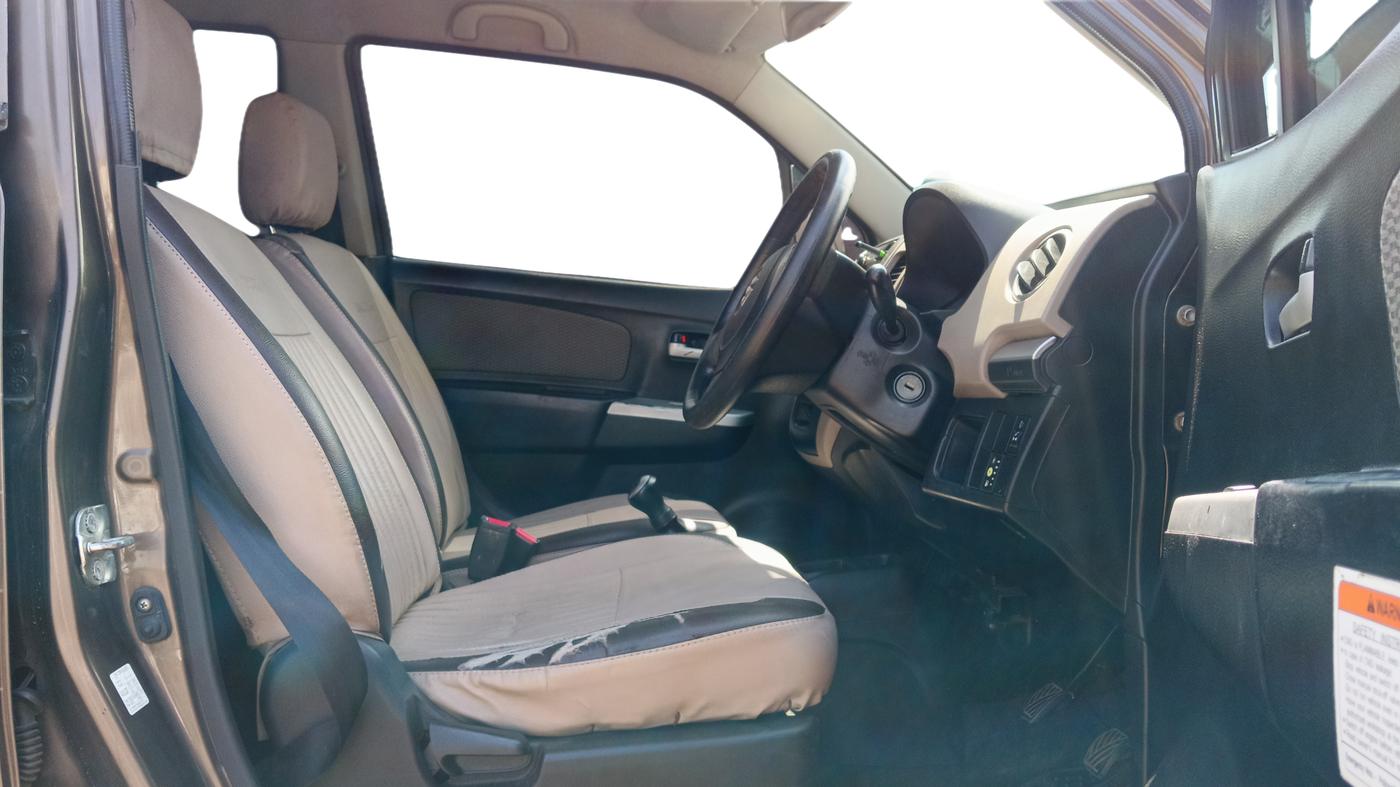 2014 Maruti Wagon R 1.0 LXI CNG, CNG, Manual, 59,258 km, Right Side Front Door Cabin