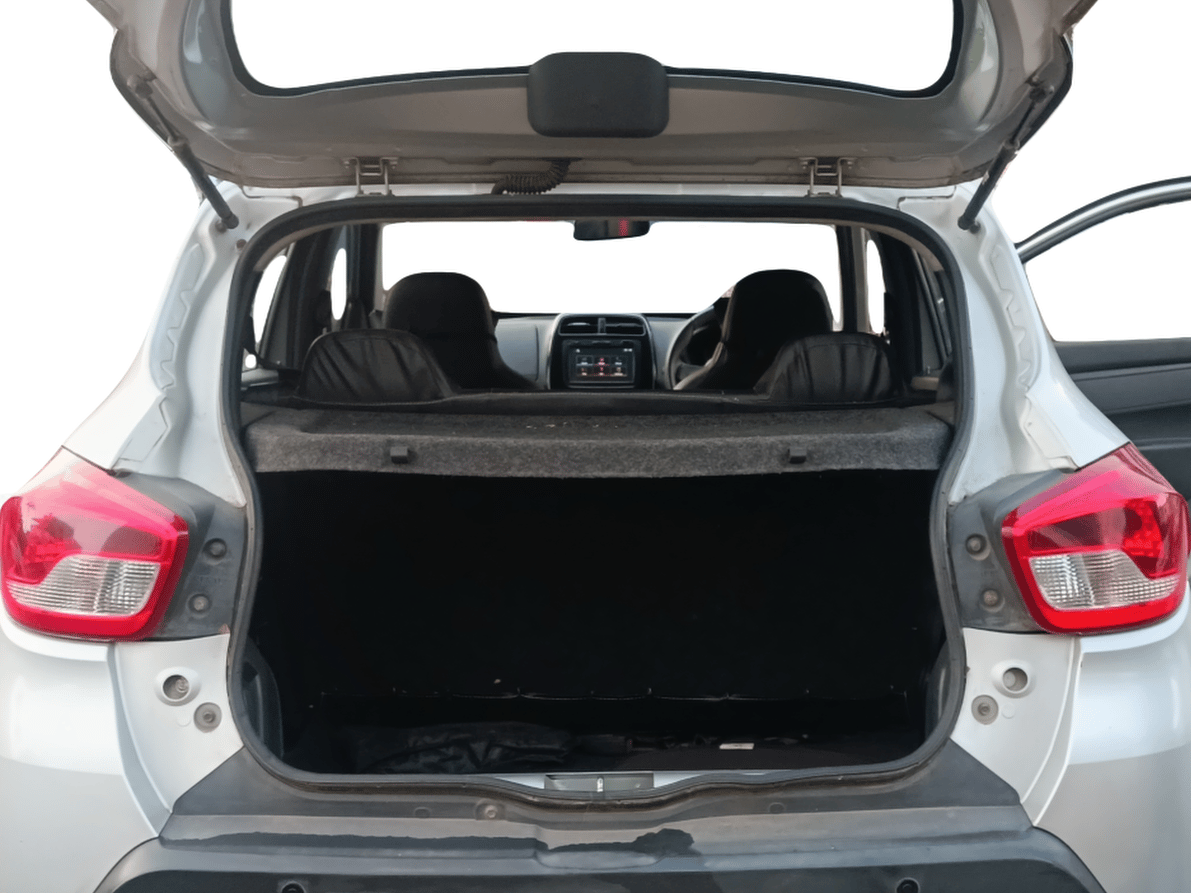 2017 Renault Kwid RXT 1.0 AMT, Petrol, Automatic, 75,927 km, Boot Inside