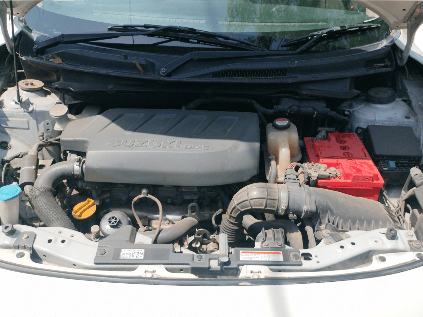 2017 Maruti Dzire VDI, Diesel, Manual, 48,480 km, Open Bonnet