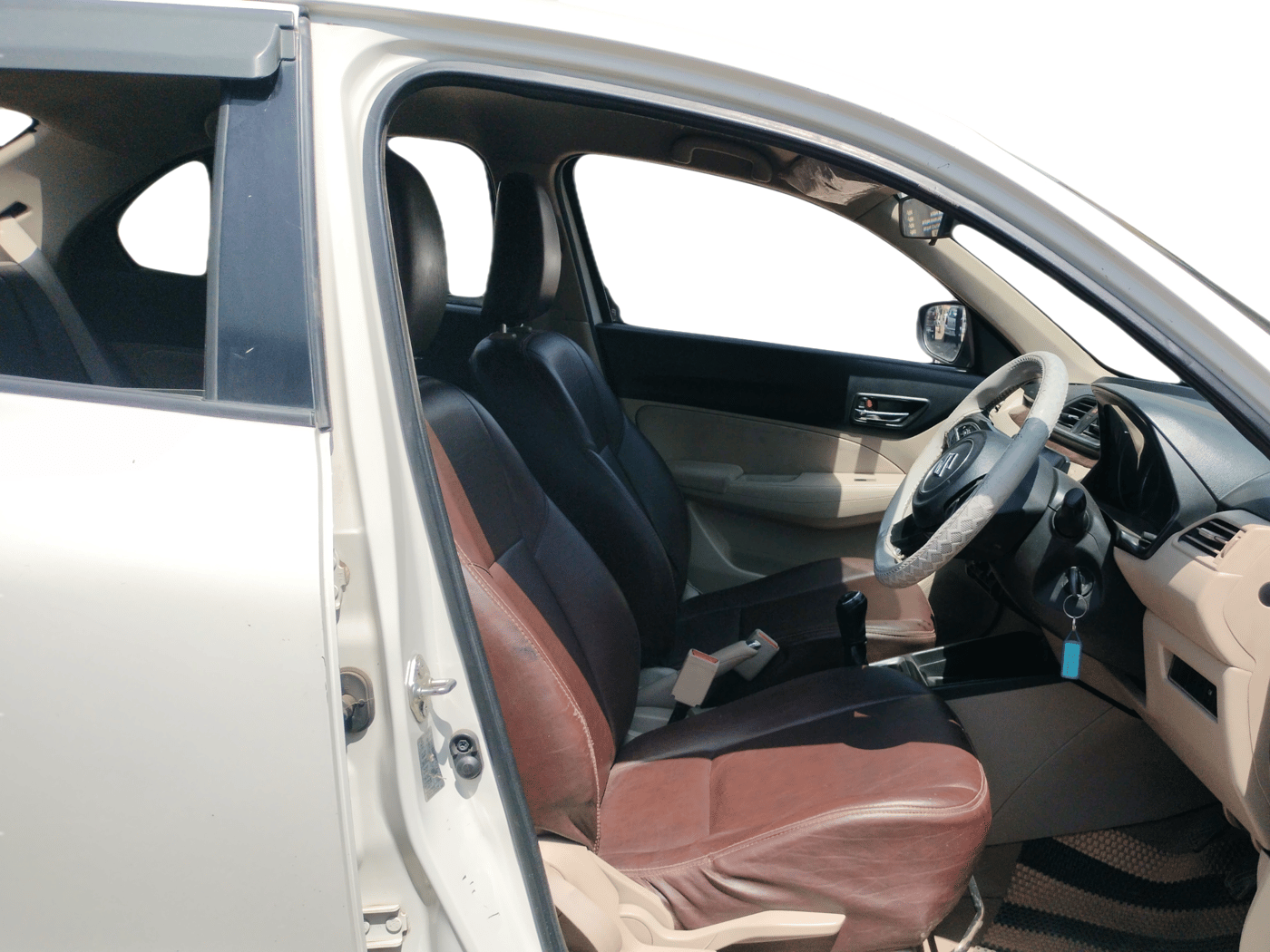 2017 Maruti Dzire VDI, Diesel, Manual, 48,480 km, Right Side Front Door Cabin