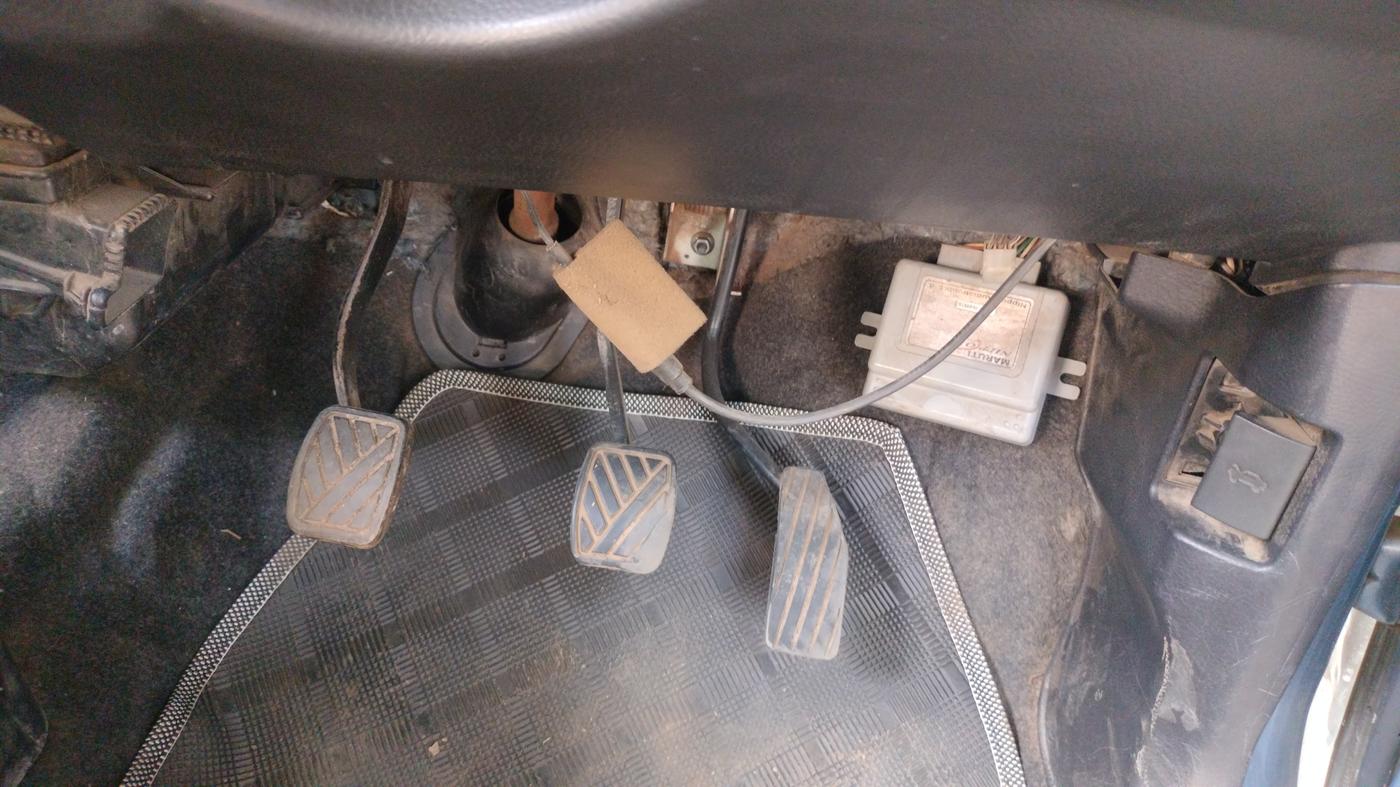 2014 Maruti Wagon R 1.0 LXI, Petrol, Manual, 62,359 km, Pedals