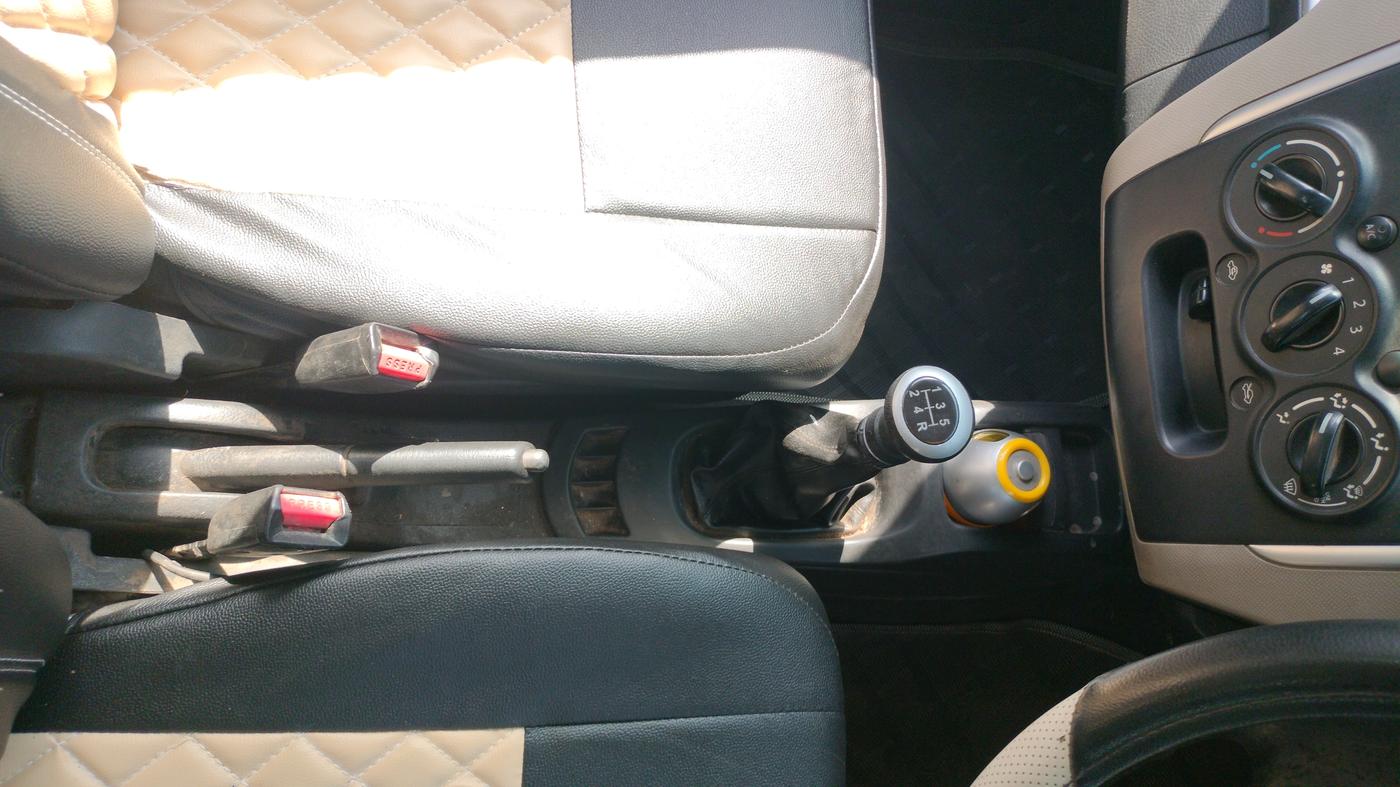 2014 Maruti Wagon R 1.0 LXI, Petrol, Manual, 62,359 km, Gear Lever