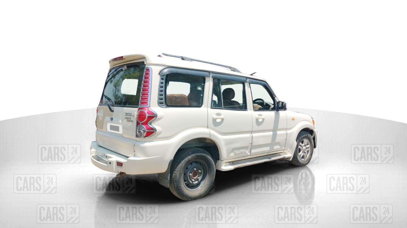 2011 Mahindra Scorpio VLX 2WD BS-III, Diesel, Manual, 65,368 km, Right Back Diagonal