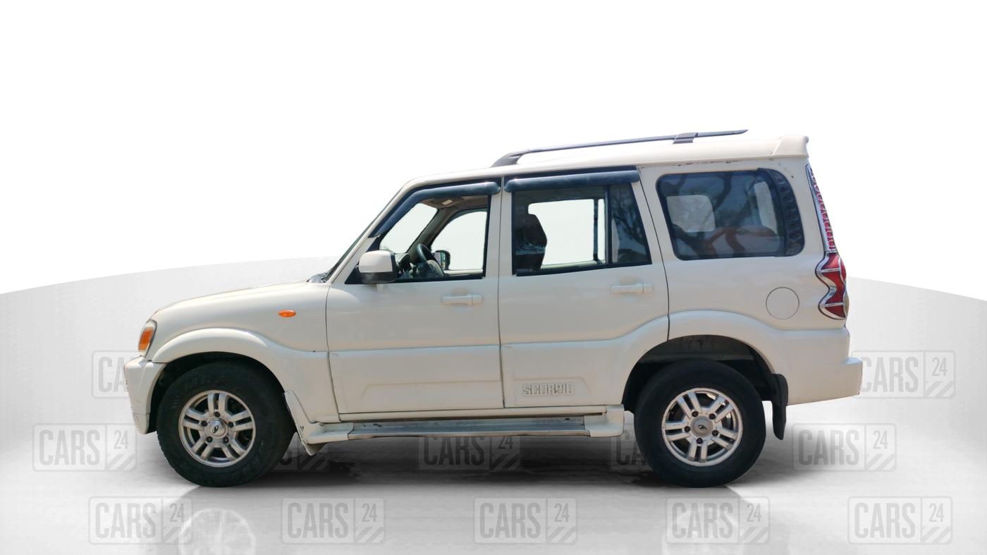 2011 Mahindra Scorpio VLX 2WD BS-III, Diesel, Manual, 65,368 km, Left Side