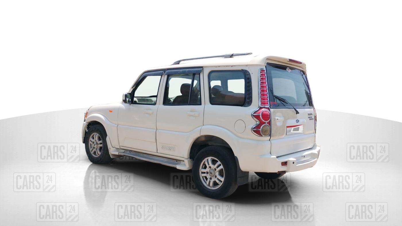 2011 Mahindra Scorpio VLX 2WD BS-III, Diesel, Manual, 65,368 km, Left Back Diagonal