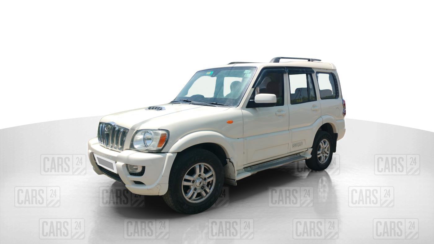 2011 Mahindra Scorpio VLX 2WD BS-III, Diesel, Manual, 65,368 km, Left Front Diagonal