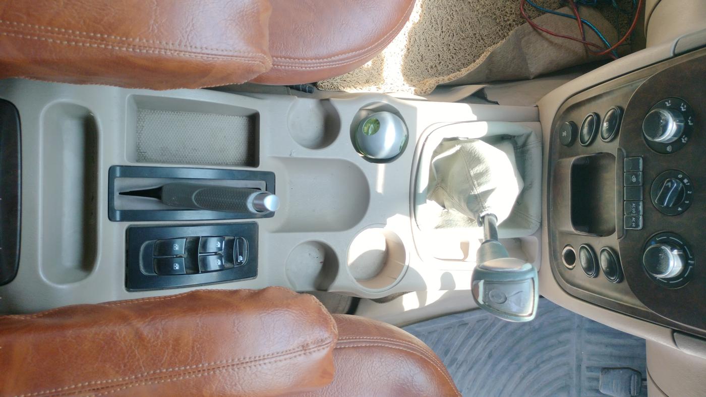 2011 Mahindra Scorpio VLX 2WD BS-III, Diesel, Manual, 65,368 km, Gear Lever