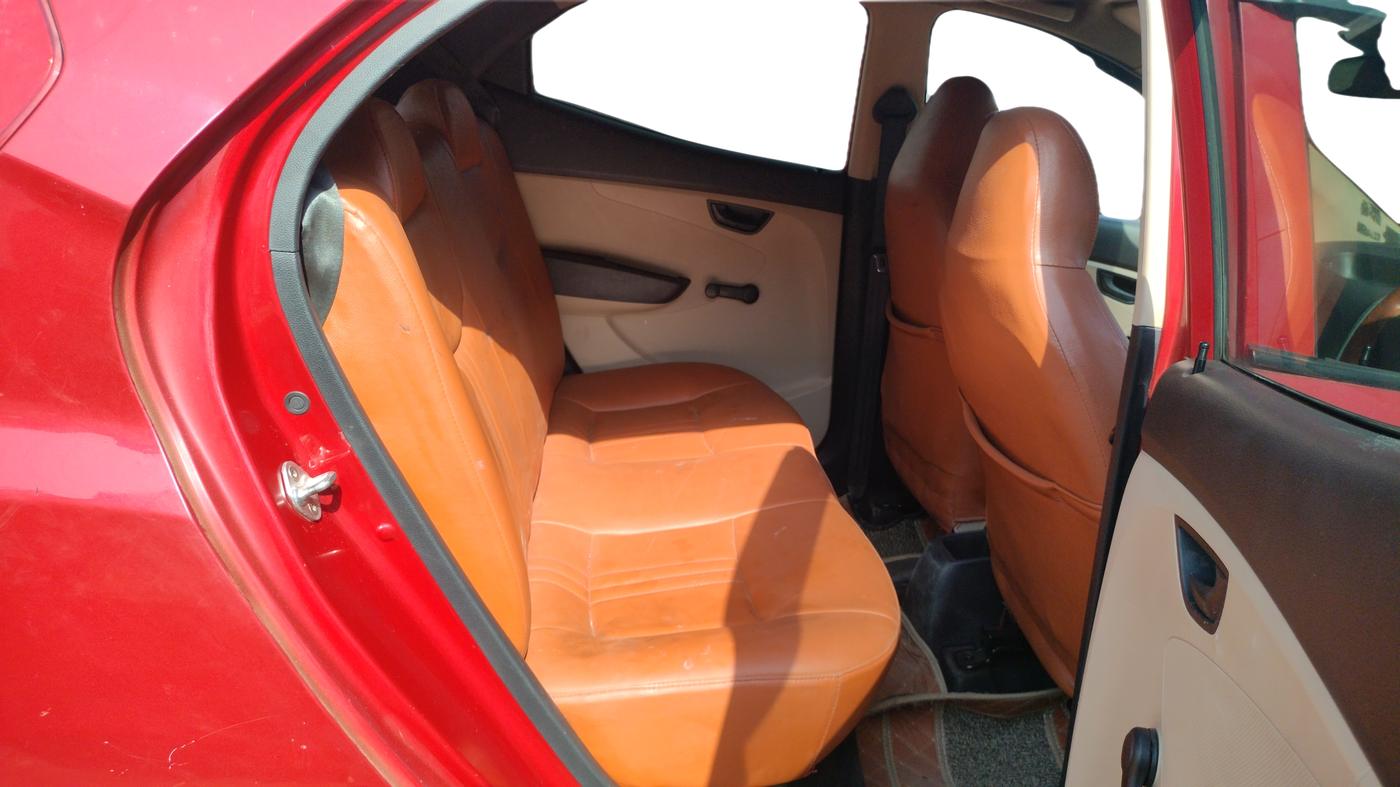 2017 Hyundai Eon ERA +, Petrol, Manual, 41,374 km, Right Side Rear Door Cabin