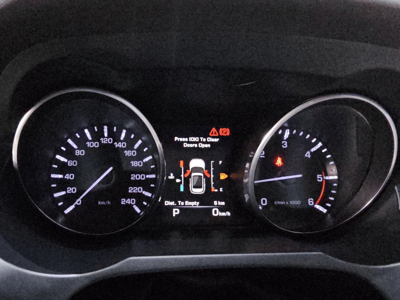 2015 Landrover Range Rover Evoque PURE SD4, Diesel, Automatic, 78,000 km, Odometer Image