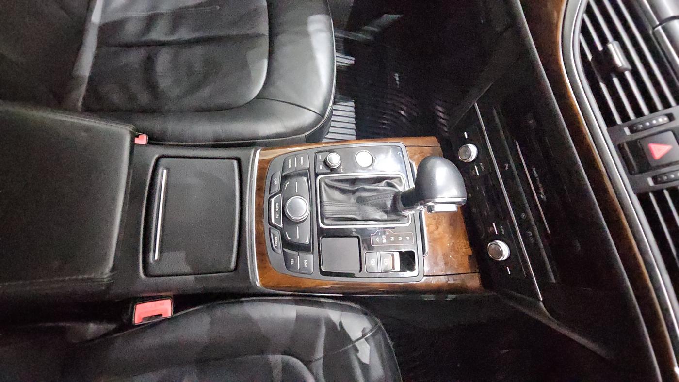 2013 Audi A6 2.0 TDI PREMIUM PLUS, Diesel, Automatic, 76,178 km, Gear Lever
