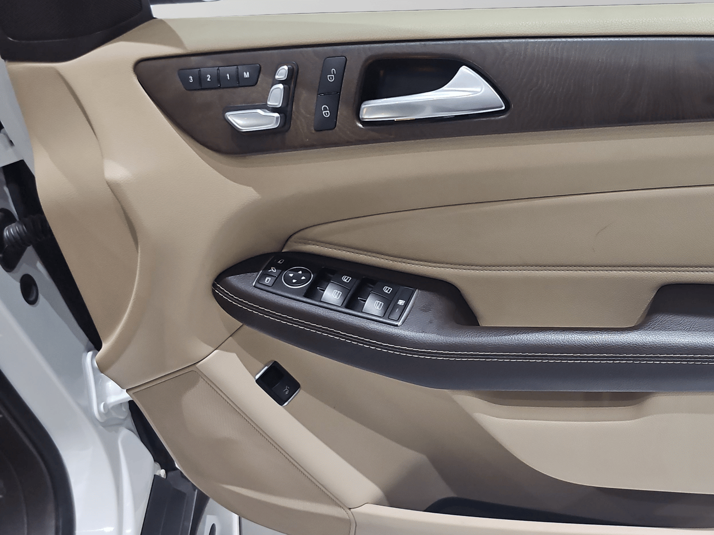 2016 Mercedes Benz GLE 350 D4 MATIC, Diesel, Automatic, 46,326 km, Driver Side Door Panel Controls