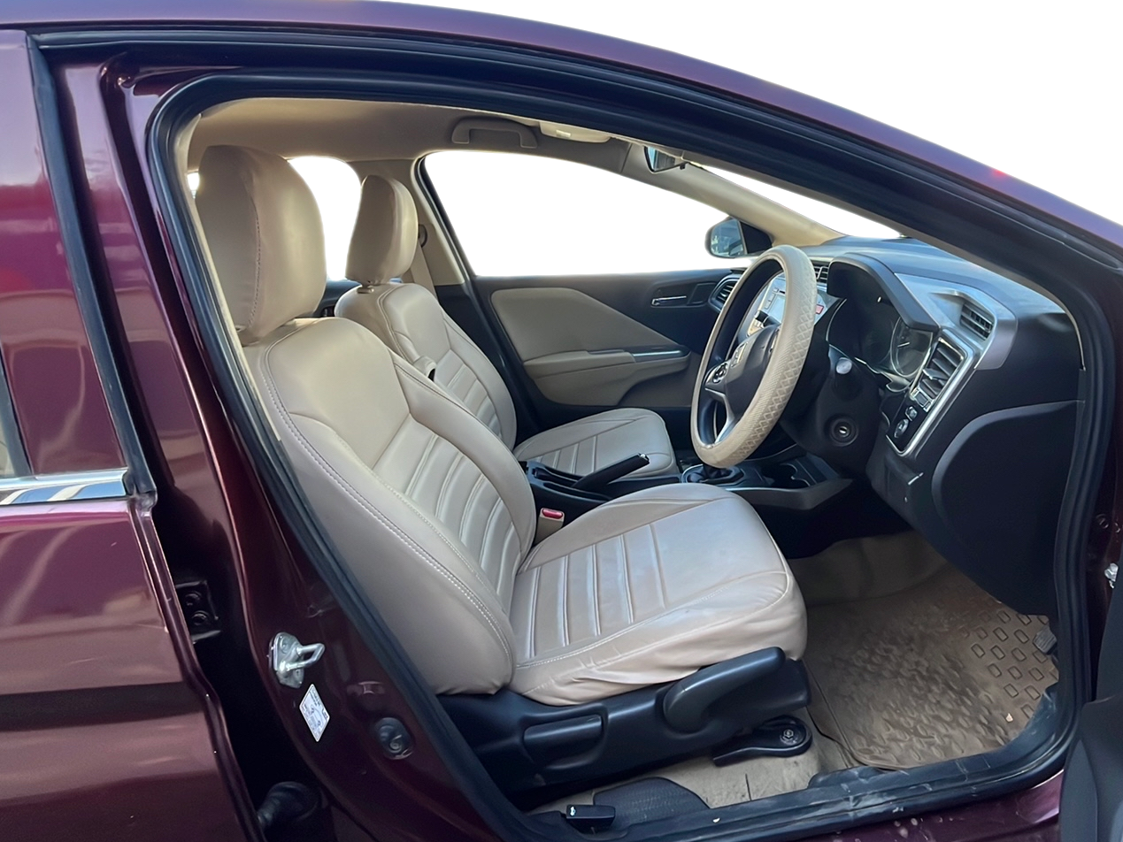 2015 Honda City 1.5L I-DTEC V, Diesel, Manual, 93,030 km, Right Side Front Door Cabin
