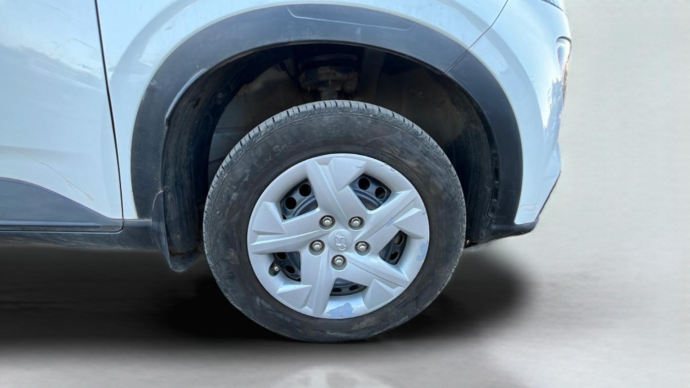 2019 Hyundai VENUE S 1.4 CRDI, Diesel, Manual, 48,420 km, Right Front Wheel