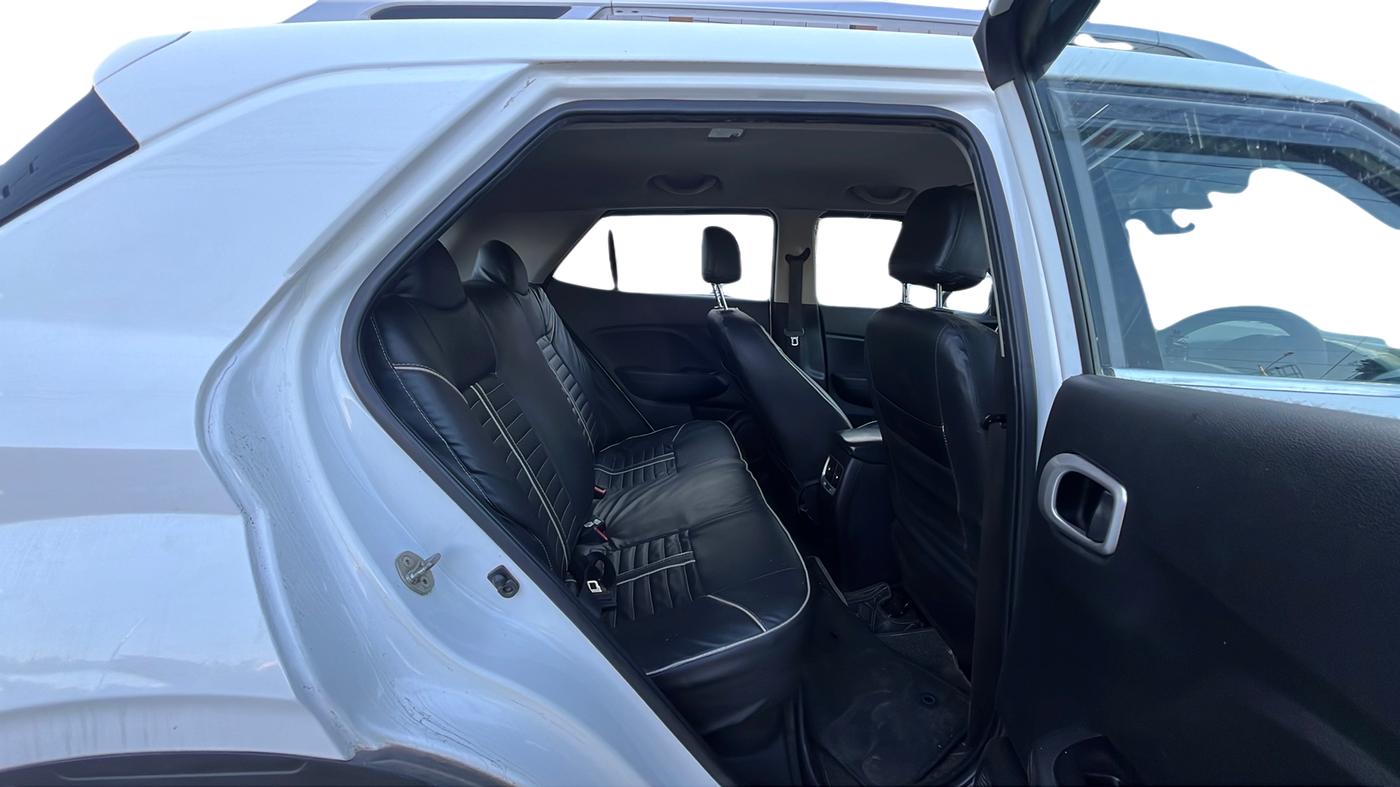 2019 Hyundai VENUE S 1.4 CRDI, Diesel, Manual, 48,420 km, Right Side Rear Door Cabin