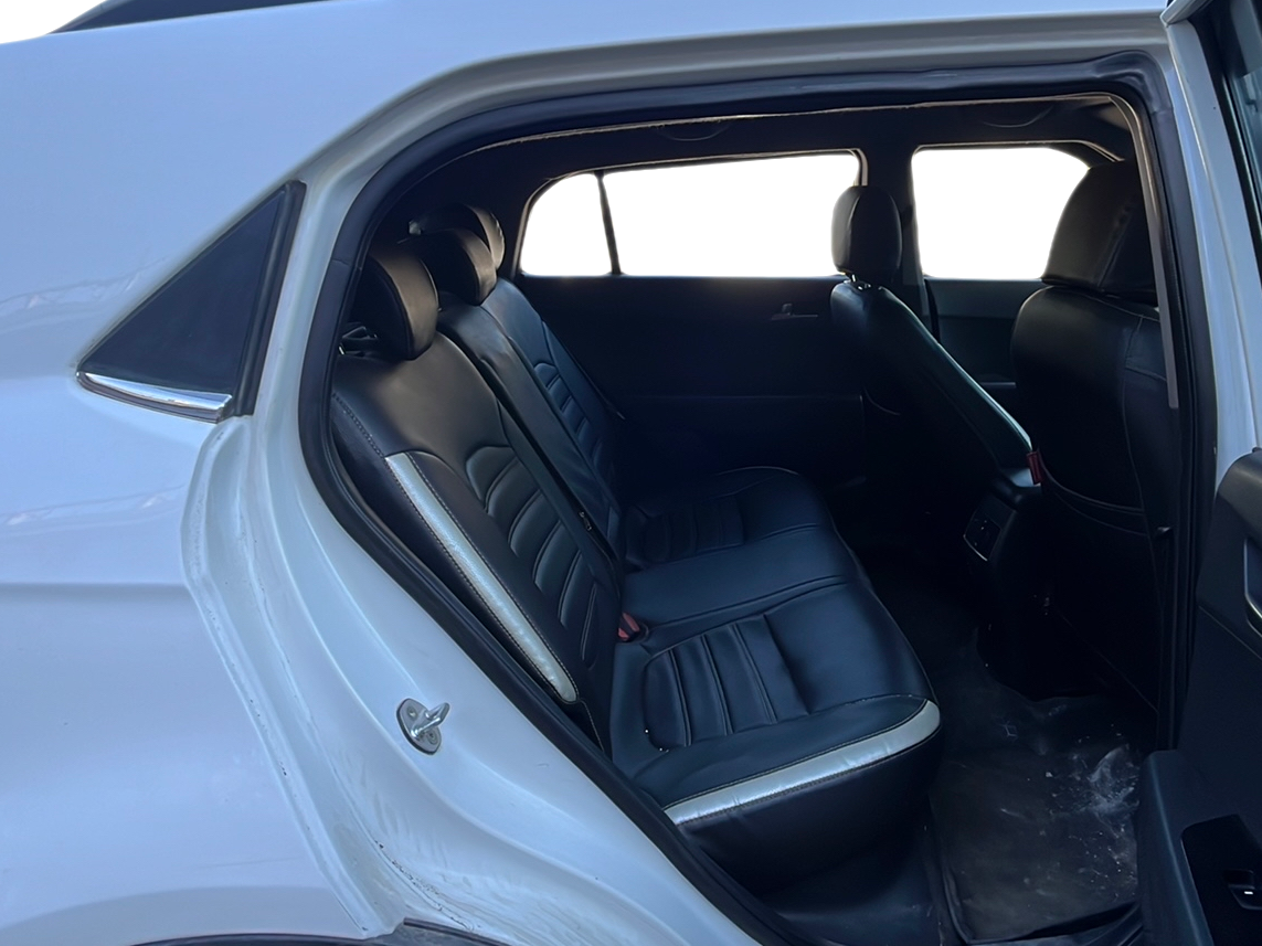 2015 Hyundai Creta SX PLUS AT 1.6 DIESEL, Diesel, Automatic, 79,420 km, Right Side Rear Door Cabin