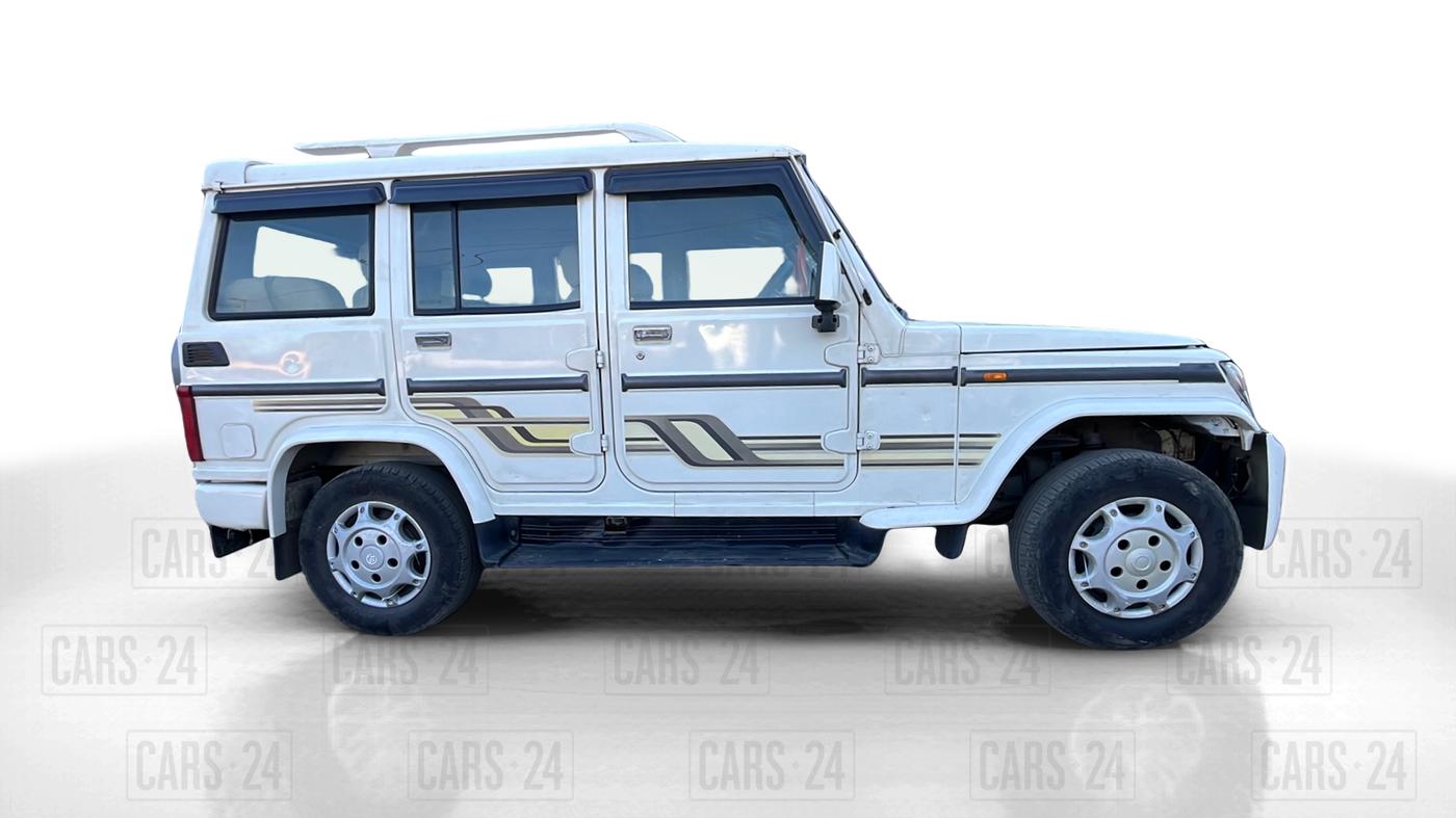 2017 Mahindra Bolero POWER PLUS SLX, Diesel, Manual, 73,026 km, Right Side View