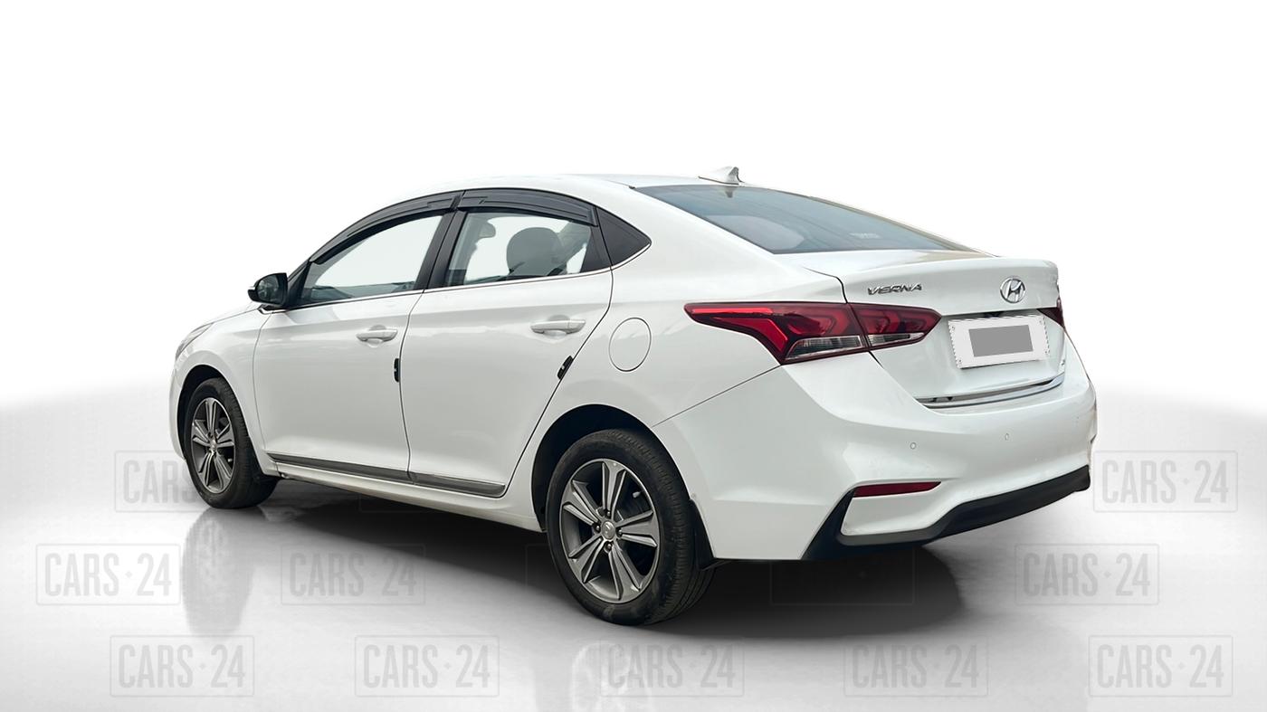2018 Hyundai Verna 1.6 CRDI SX, Diesel, Manual, 69,347 km, Left Back Diagonal
