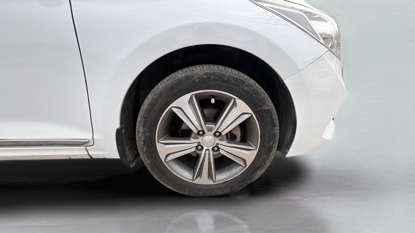 2018 Hyundai Verna 1.6 CRDI SX, Diesel, Manual, 69,347 km, Right Front Wheel