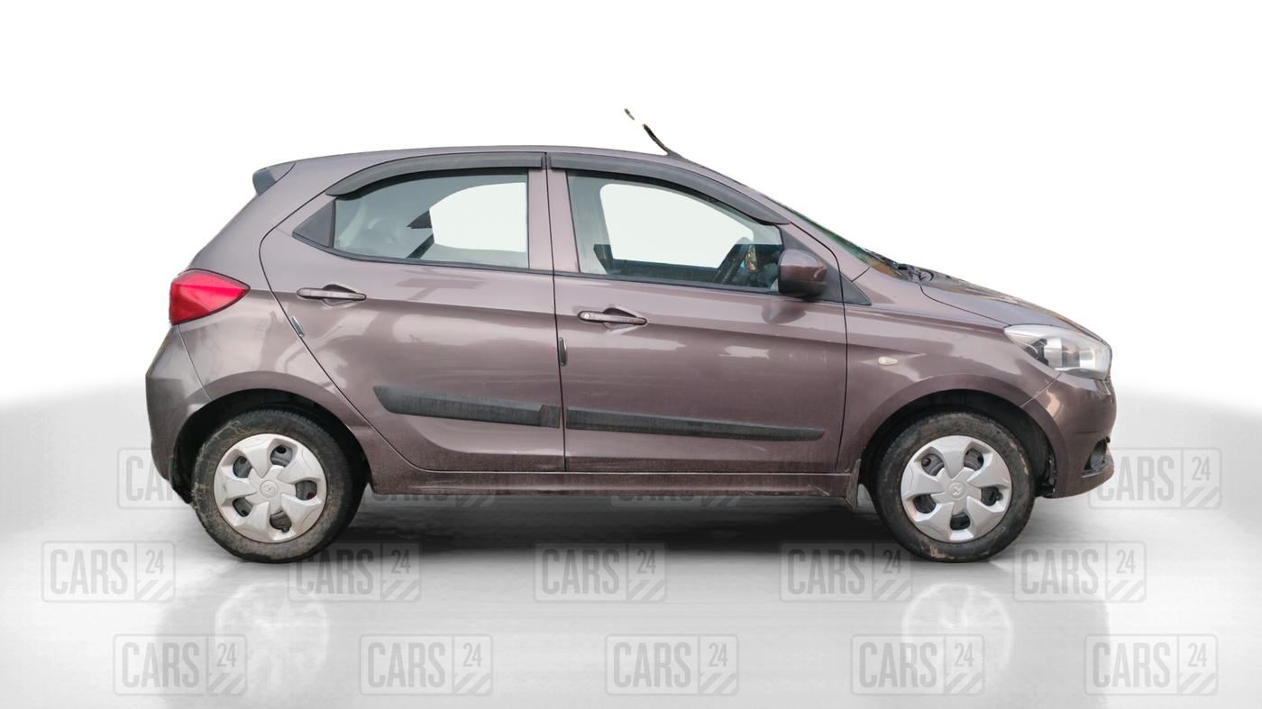 2017 Tata Tiago XT PETROL, Petrol, Manual, 65,439 km, Right Side View